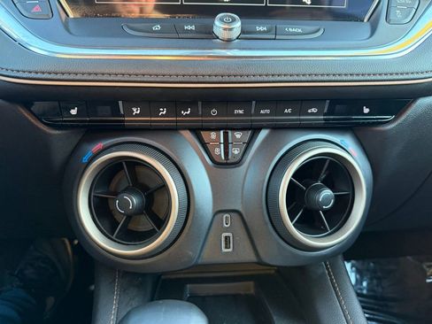 Used 2023 Chevrolet Blazer Premier image 29