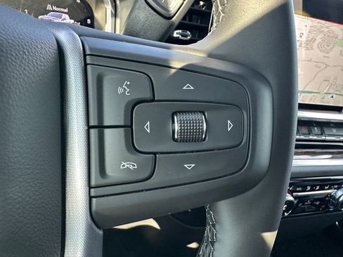 New 2025 GMC Sierra 1500 Elevation image 30