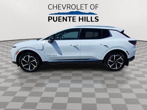 Used 2024 Chevrolet Equinox EV LT w/ LPO, Blackout Package FWD image 5