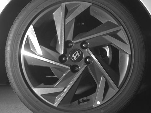 Used 2025 Hyundai Elantra SEL FWD image 16