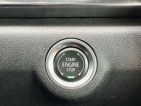 Used 2025 GMC Terrain Elevation w/ Elevation Premium Package image 13