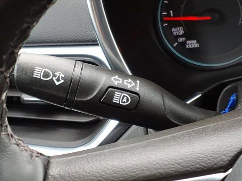 Used 2024 Chevrolet Equinox LT w/ LPO, Floor Liner Package image 19