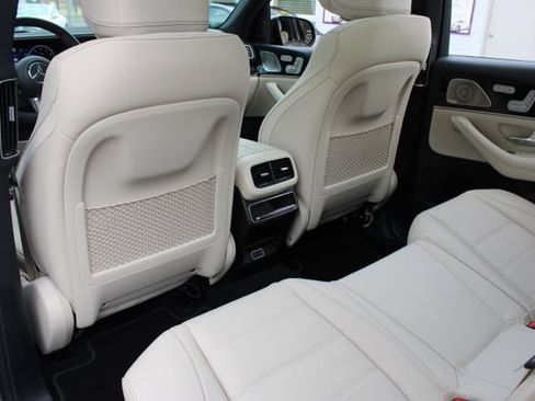Used 2026 Mercedes-Benz GLS 580 4MATIC image 11
