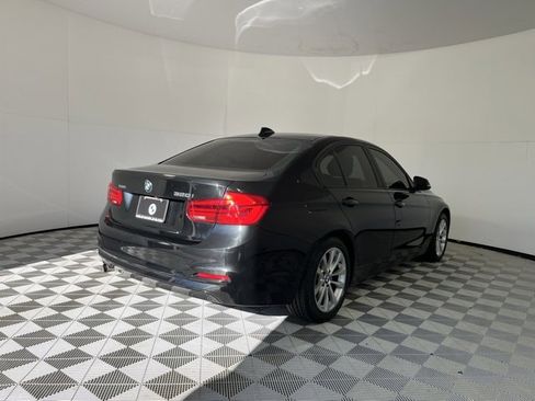 Used 2018 BMW 320i xDrive Sedan w/ Convenience Package image 7