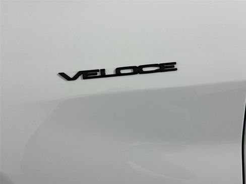 Used 2024 Alfa Romeo Giulia Veloce image 38