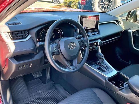 Used 2023 Toyota RAV4 LE image 17