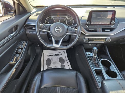 Used 2024 Nissan Altima 2.5 SR image 12