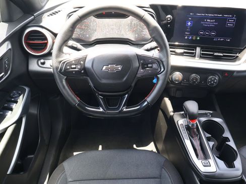 Used 2026 Chevrolet Trax RS w/ Driver Confidence Package FWD image 8
