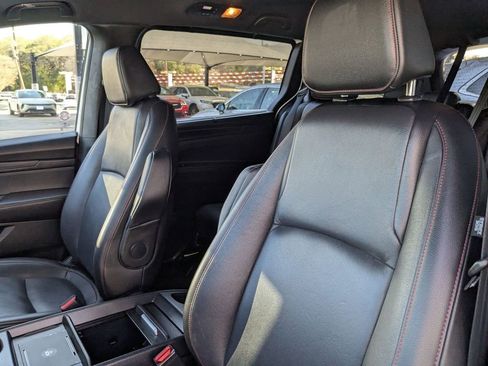 Used 2025 Honda Odyssey Sport-L image 13