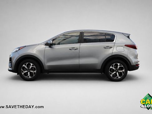Used 2022 Kia Sportage LX FWD image 5
