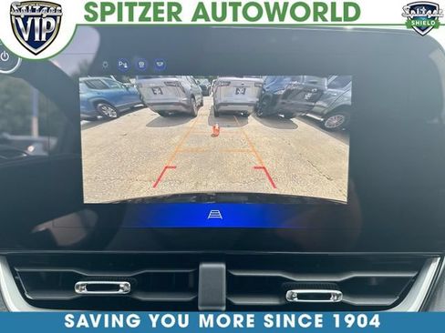 New 2027 Chevrolet Equinox LT w/ Convenience Package II AWD/4WD image 16