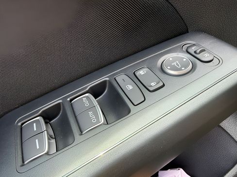 Used 2026 Honda Civic LX image 25