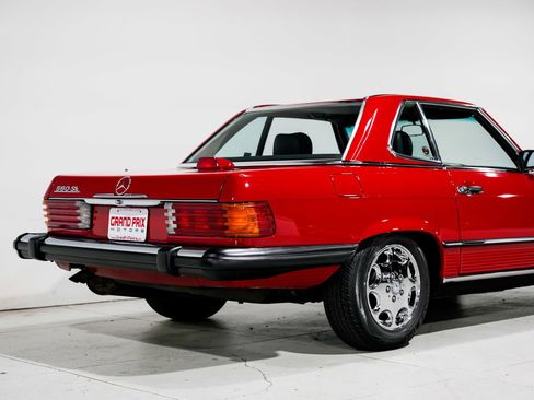 Used 1987 Mercedes-Benz 560 SL image 32
