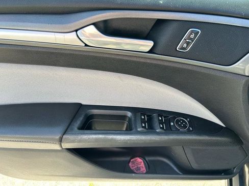Used 2016 Ford Fusion S image 7