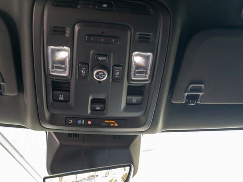 Used 2021 Cadillac Escalade Premium Luxury w/ LPO, Radiant Package AWD/4WD image 94