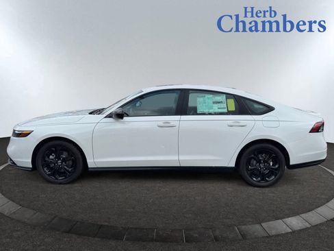 New 2025 Honda Accord SE image 11