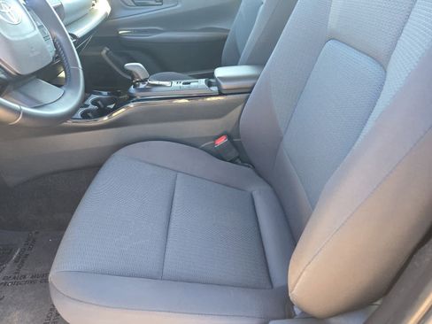 Used 2024 Toyota Prius LE image 15