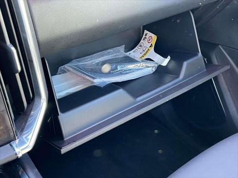 Certified 2025 GMC Acadia Elevation w/ Elevation Premium Package image 32