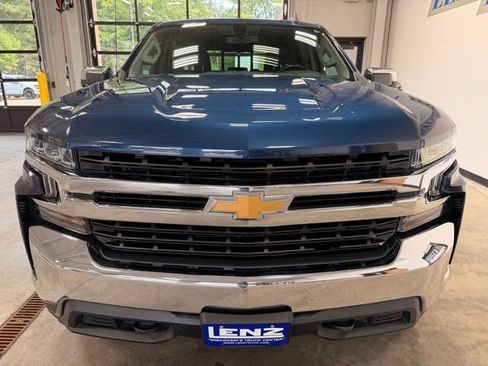 Used 2019 Chevrolet Silverado 1500 LT w/ All-Star Edition AWD/4WD image 3