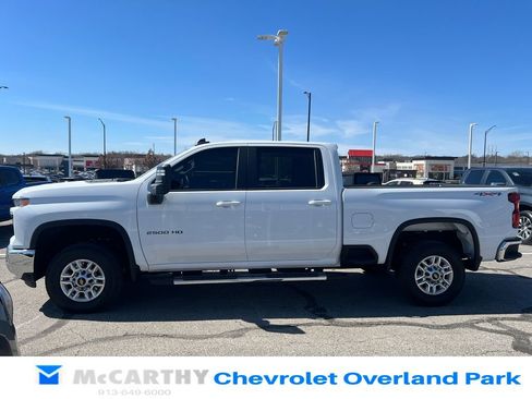 Used 2025 Chevrolet Silverado 2500 LT w/ Convenience Package image 6