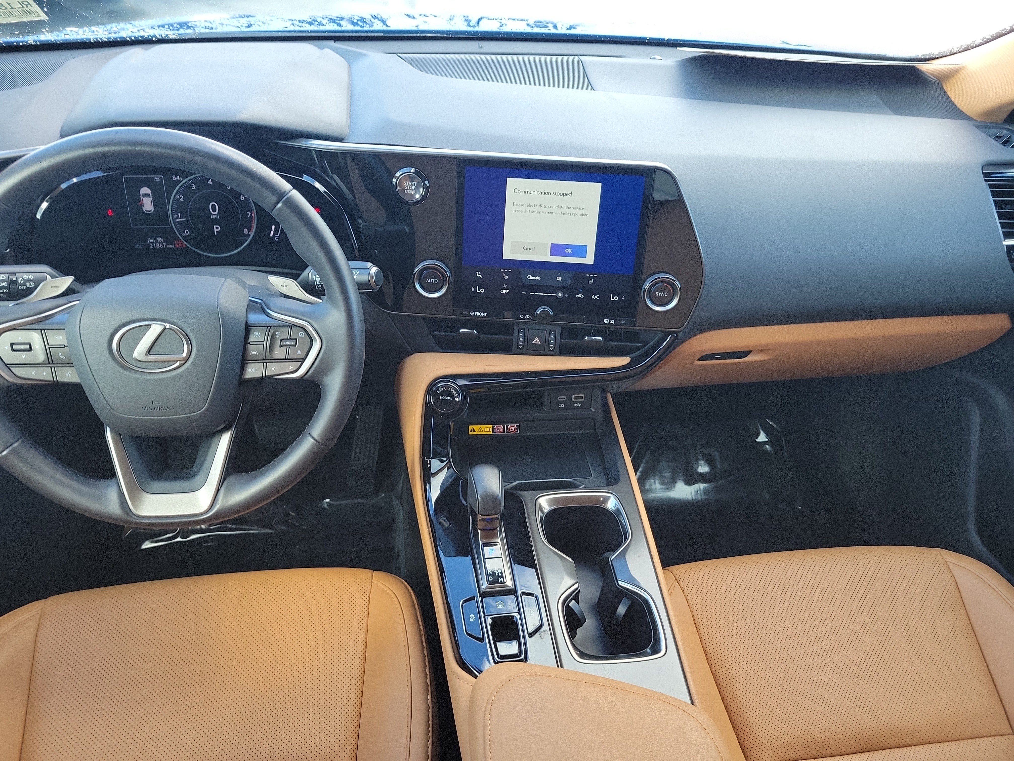 Used 2025 Lexus NX 250 FWD w/ Towing Package (2000 Lbs) image 15