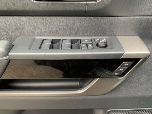 New 2026 Toyota Tundra Limited image 12