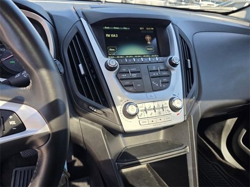 Used 2016 Chevrolet Equinox LT image 24