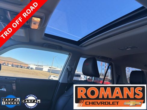 Used 2021 Toyota 4Runner Venture w/ Moonroof Package image 18