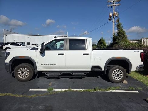 Used 2025 GMC Sierra 2500 Pro w/ Convenience Package AWD/4WD image 7