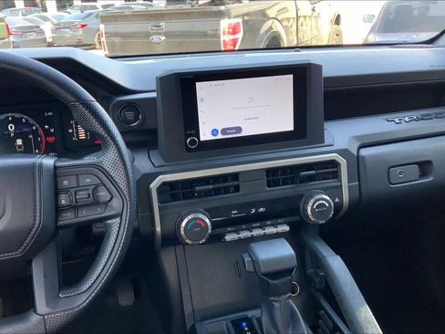 Used 2025 Toyota Tacoma SR image 6