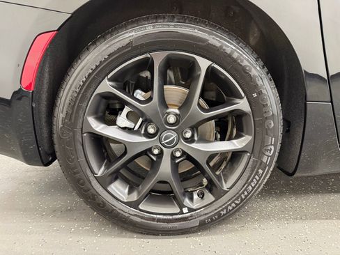 Used 2025 Chrysler Pacifica Limited FWD image 20