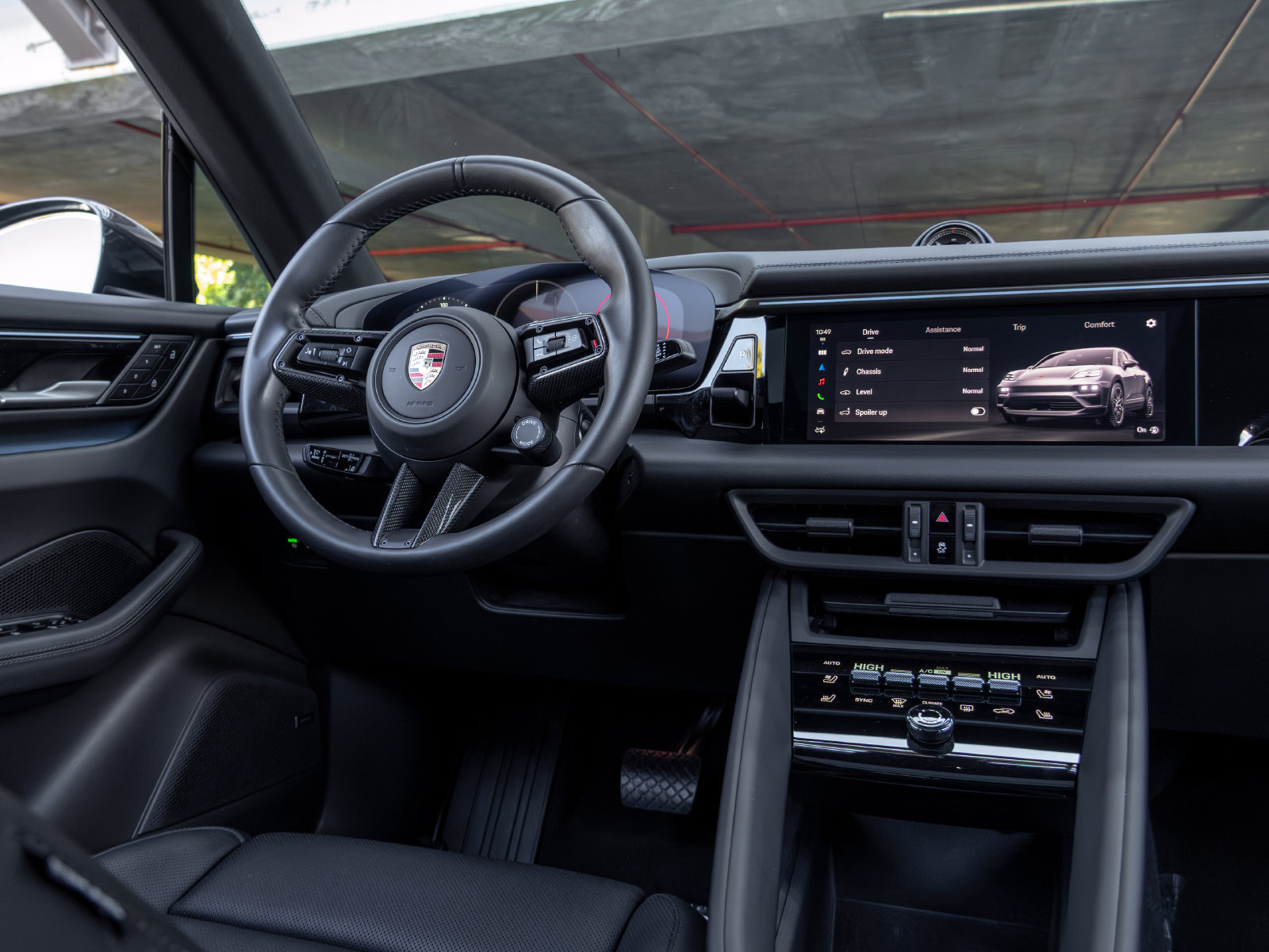 Certified 2025 Porsche Macan 4 Electric AWD/4WD image 39