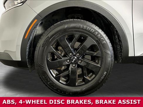 Used 2023 Kia Sorento S AWD/4WD image 28