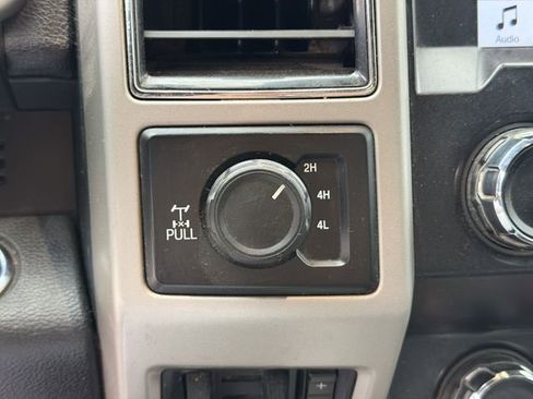 Used 2019 Ford F350 Lariat w/ Lariat Ultimate Package AWD/4WD image 7