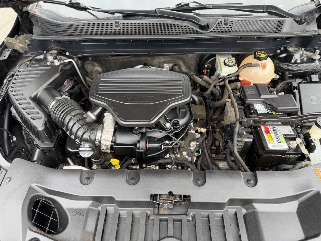 Used 2019 Chevrolet Blazer LT FWD image 12