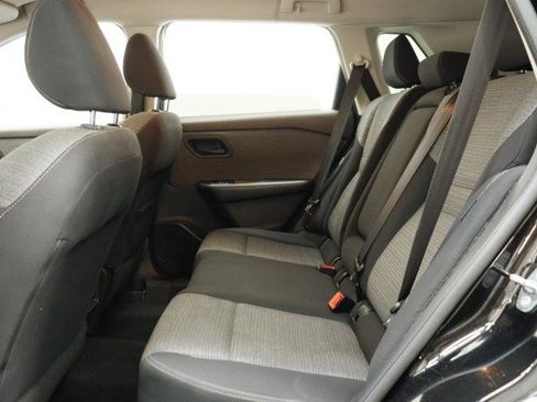 Used 2021 Nissan Rogue S AWD/4WD image 28
