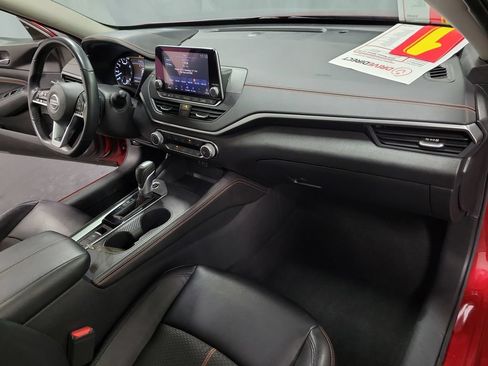 Used 2020 Nissan Altima 2.5 SR w/ Premium Package AWD/4WD image 24