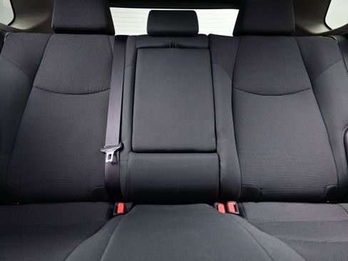 Used 2021 Toyota RAV4 LE AWD/4WD image 15