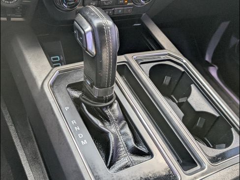 Used 2017 Ford F150 Raptor w/ Equipment Group 802A Luxury AWD/4WD image 14