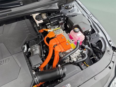 Used 2024 Hyundai Elantra Blue image 26