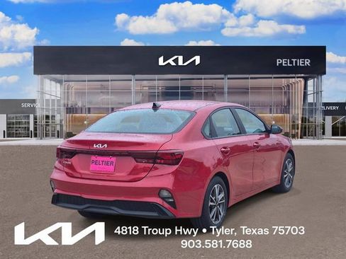 Certified 2022 Kia Forte LXS FWD image 6