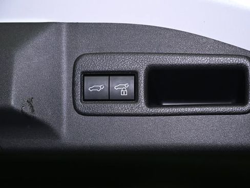 Used 2024 Toyota bZ4X XLE image 57