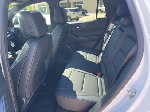 New 2026 Chevrolet Equinox LT w/ Convenience Package II FWD image 38