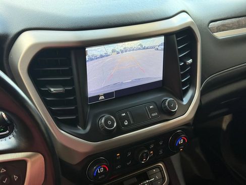 Used 2022 GMC Acadia Denali FWD image 18