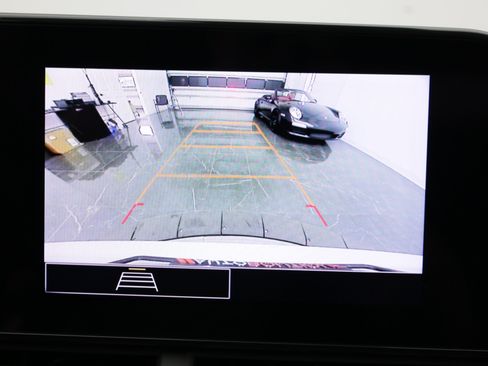 Used 2024 Chevrolet Trax RS FWD image 25