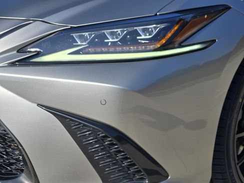Used 2020 Lexus ES 350 F Sport w/ Accessory Package 2 FWD image 29