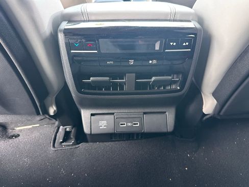 Certified 2023 Acura MDX SH-AWD w/ Technology Package image 23
