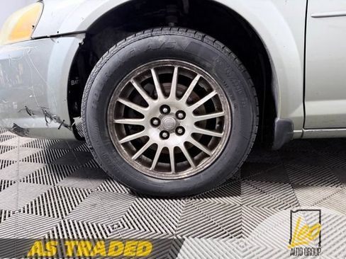 Used 2005 Chrysler Sebring Sedan FWD image 18