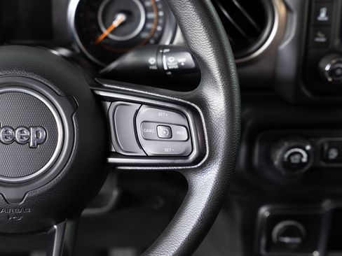 Used 2020 Jeep Wrangler Sport AWD/4WD image 24