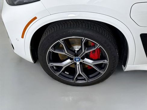 Used 2024 BMW X5 xDrive50e w/ M Sport Package image 29